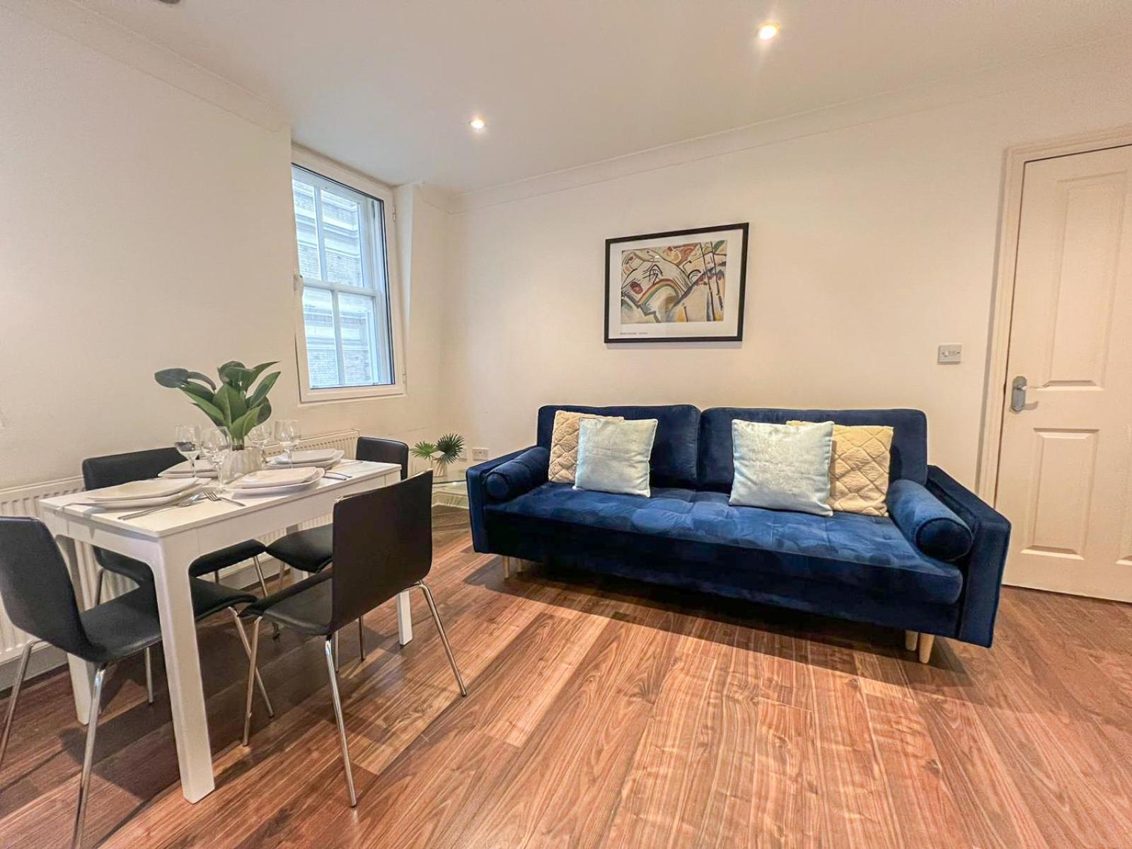 Apartment 2-bedroom Flat In Embankment A Short Walk Away To Trafalgar Square Near Big Ben, Eye London