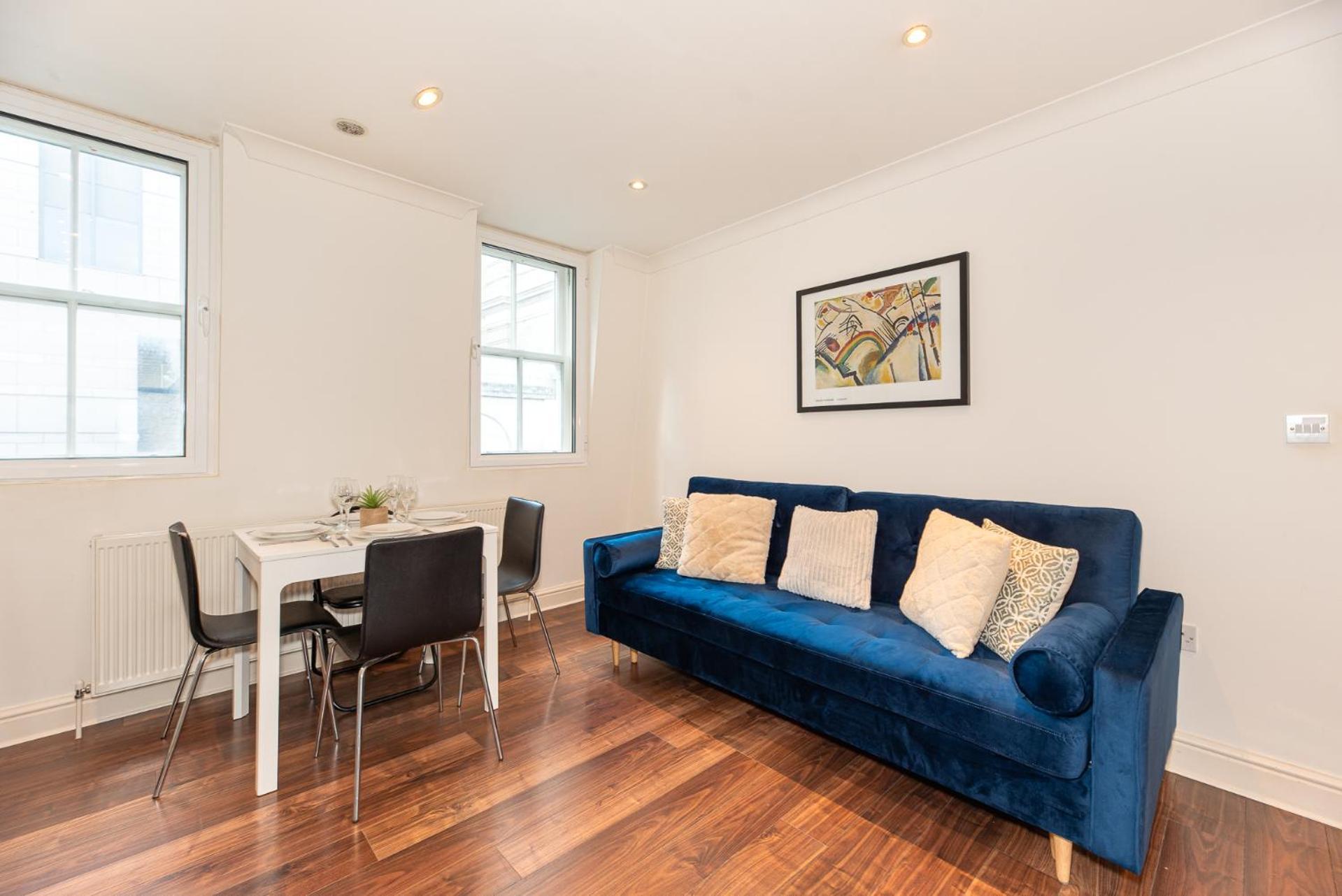 2-bedroom Flat In Embankment A Short Walk Away To Trafalgar Square Near Big Ben, Eye